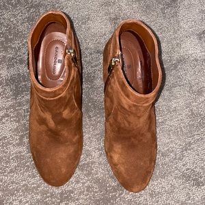 BANDOLINO suede booties